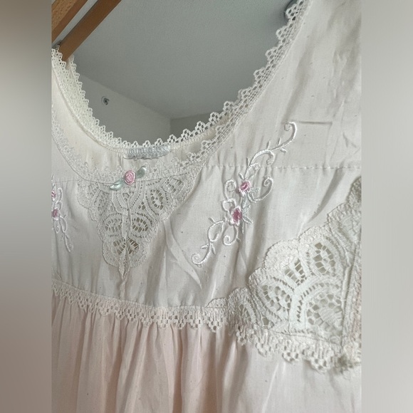 Vintage Cream Embroidered Floral Lace Nightgown Nightwear Cottagecore Large - Picture 4 of 9